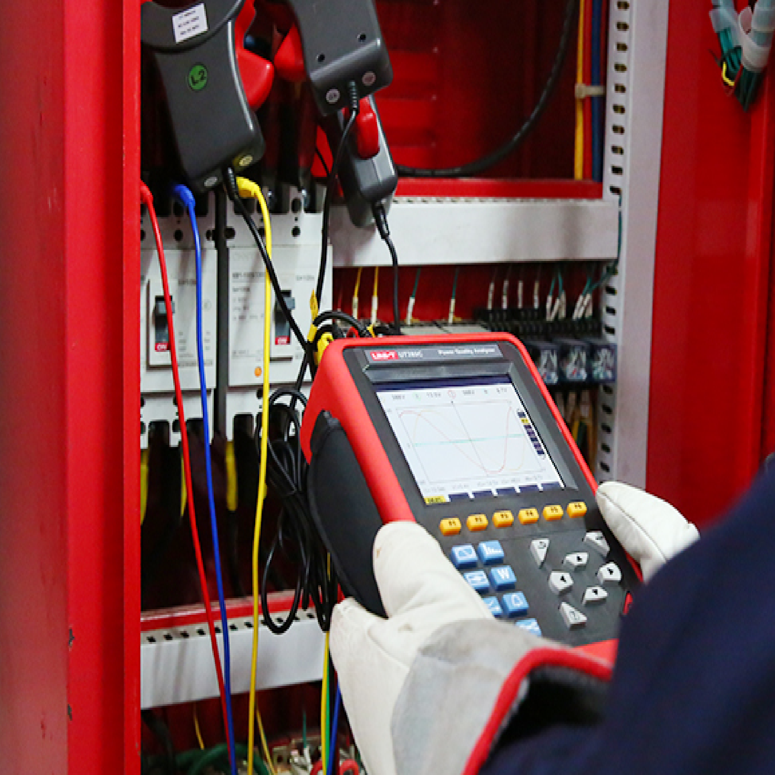 UNI-T UT285C Three Phase Energy And Power Quality Analyzer