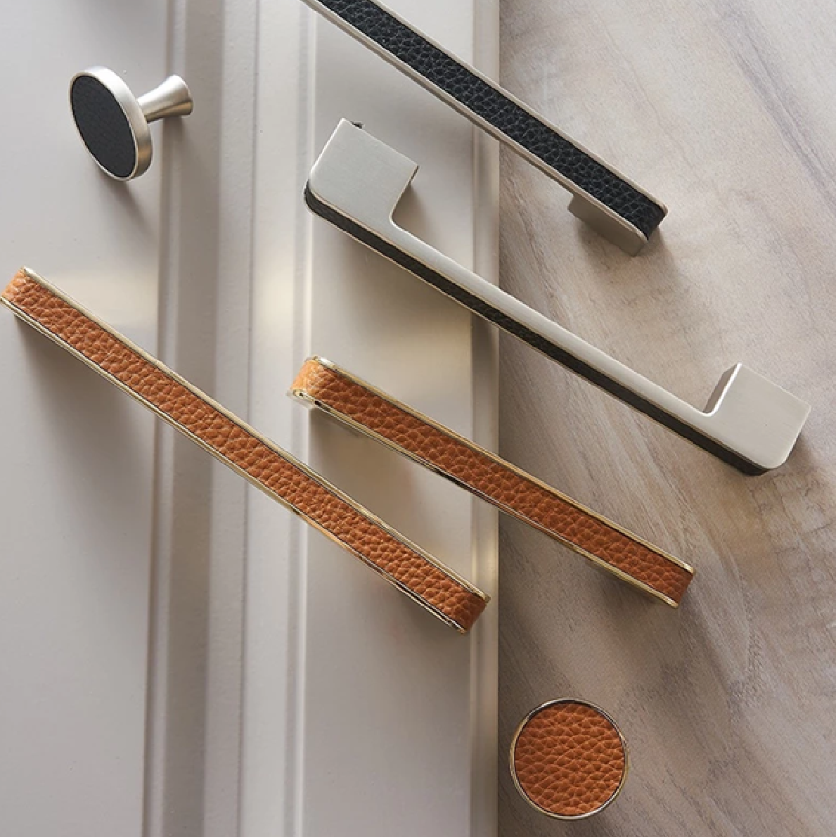 HardwareCity BLACK LEATHER Cabinet Handles 115MM SCANDINAVIA SCANDIBK-96