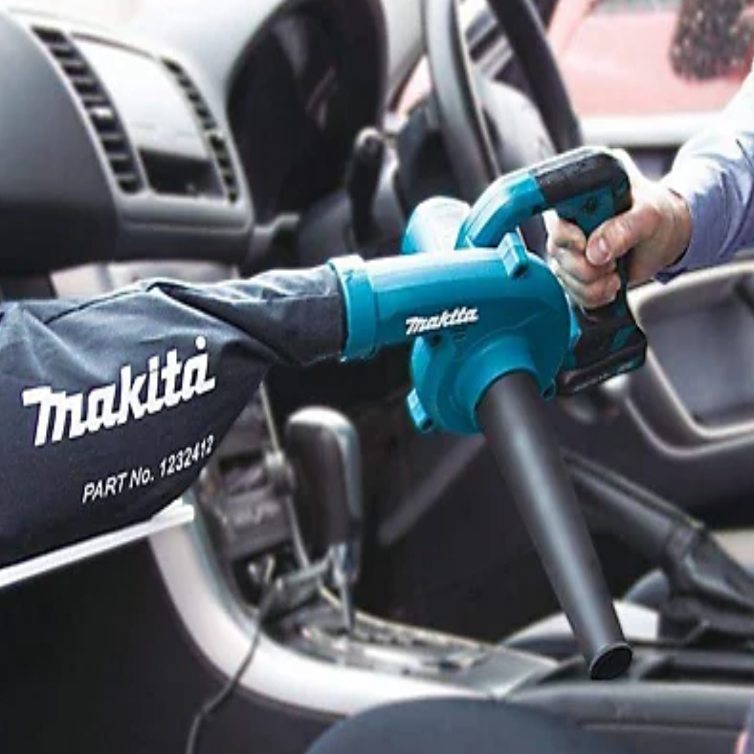 Makita UB100DWYE 2 X 12V 1.5AH LI-ION Cordless Blower
