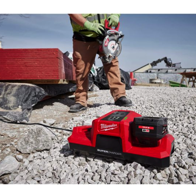 MILWAUKEE M18 Dual Bay SUPER CHARGER M18 DBSC SA