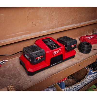 MILWAUKEE M18 Dual Bay SUPER CHARGER M18 DBSC SA
