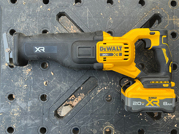 Dewalt’s Latest Reciprocating Saw: A Familiar Favorite with a Battery Twist